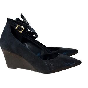 BCBGENERATION Timaree Black Suede Pointed Toe Wedge Ankle Strap Heel Shoes Sz 6B